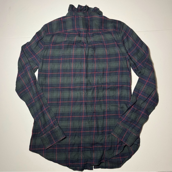 Gap The Fitted Boyfriend Plaid Button Down Shirt - Picture 3 of 7